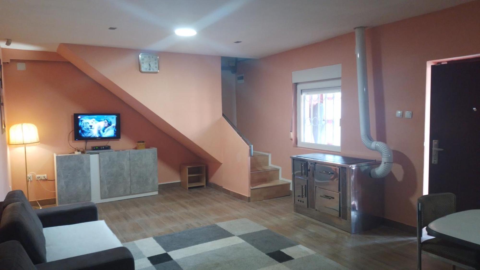 Red Apartman Trebinje Exterior photo